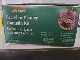 567805 LITTLE GIANT Barrel Planter Fountain Garden Kit